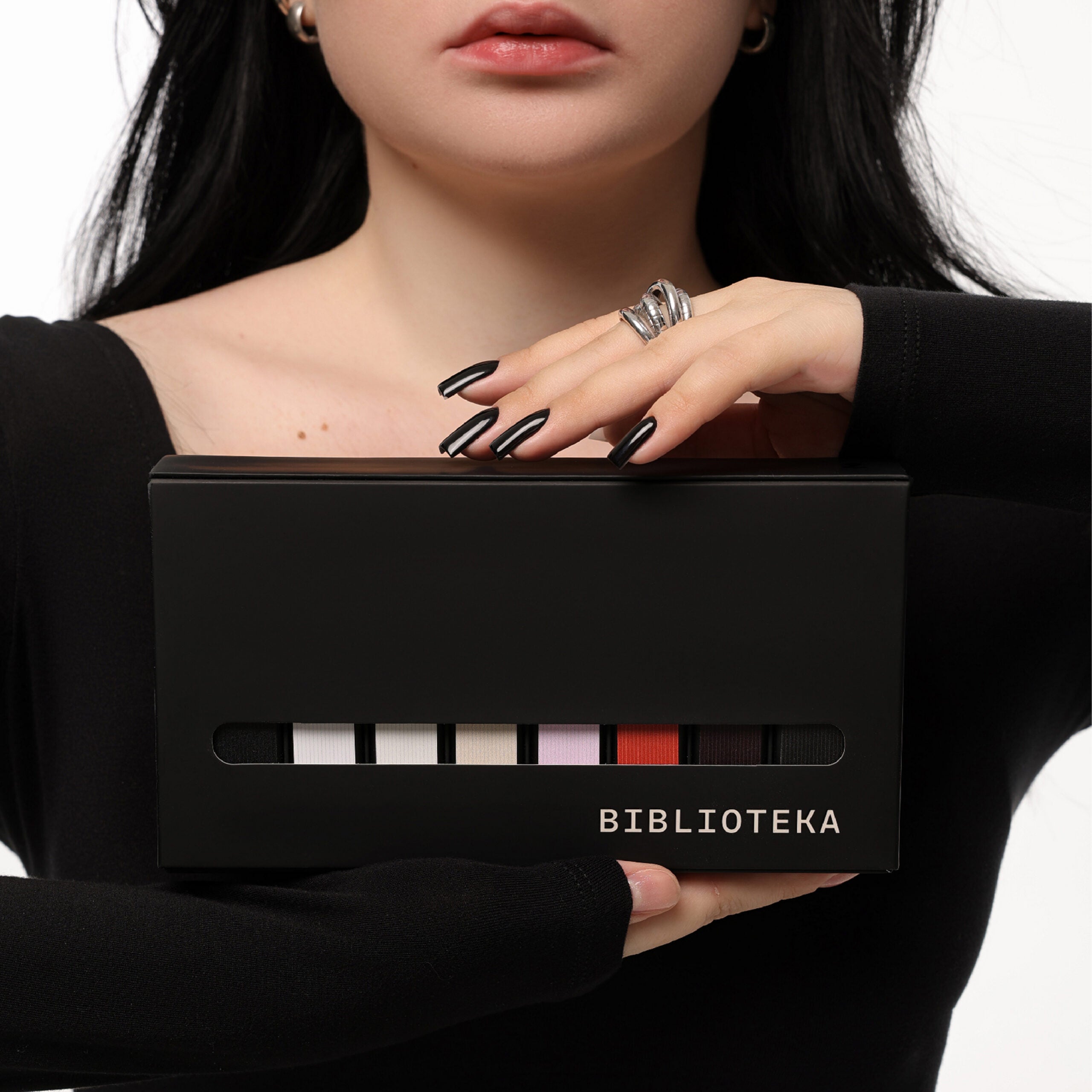 BIBLIOTEKA Set de esmaltes BASIS № 01-08