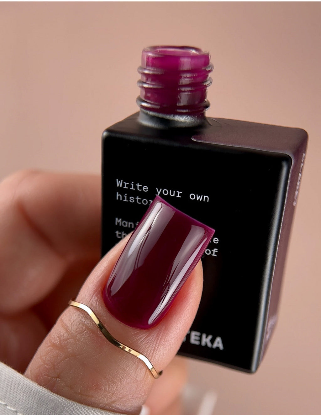 BIBLIOTEKA Gel polish No. 22 Claret - Claret, 10 ml