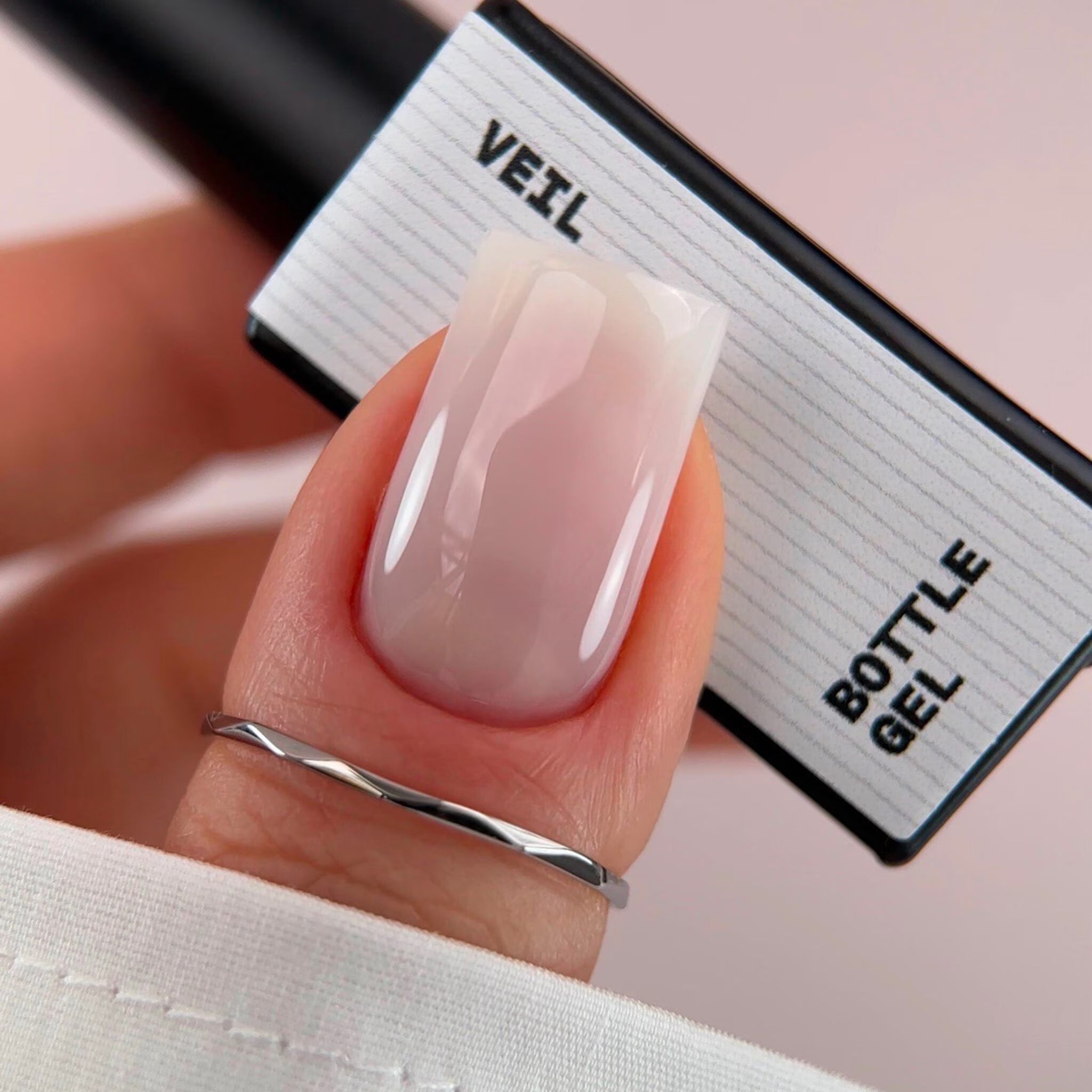 BIBLIOTEKA Bottle Gel №03 Veil – gel lechoso, 10 ml
