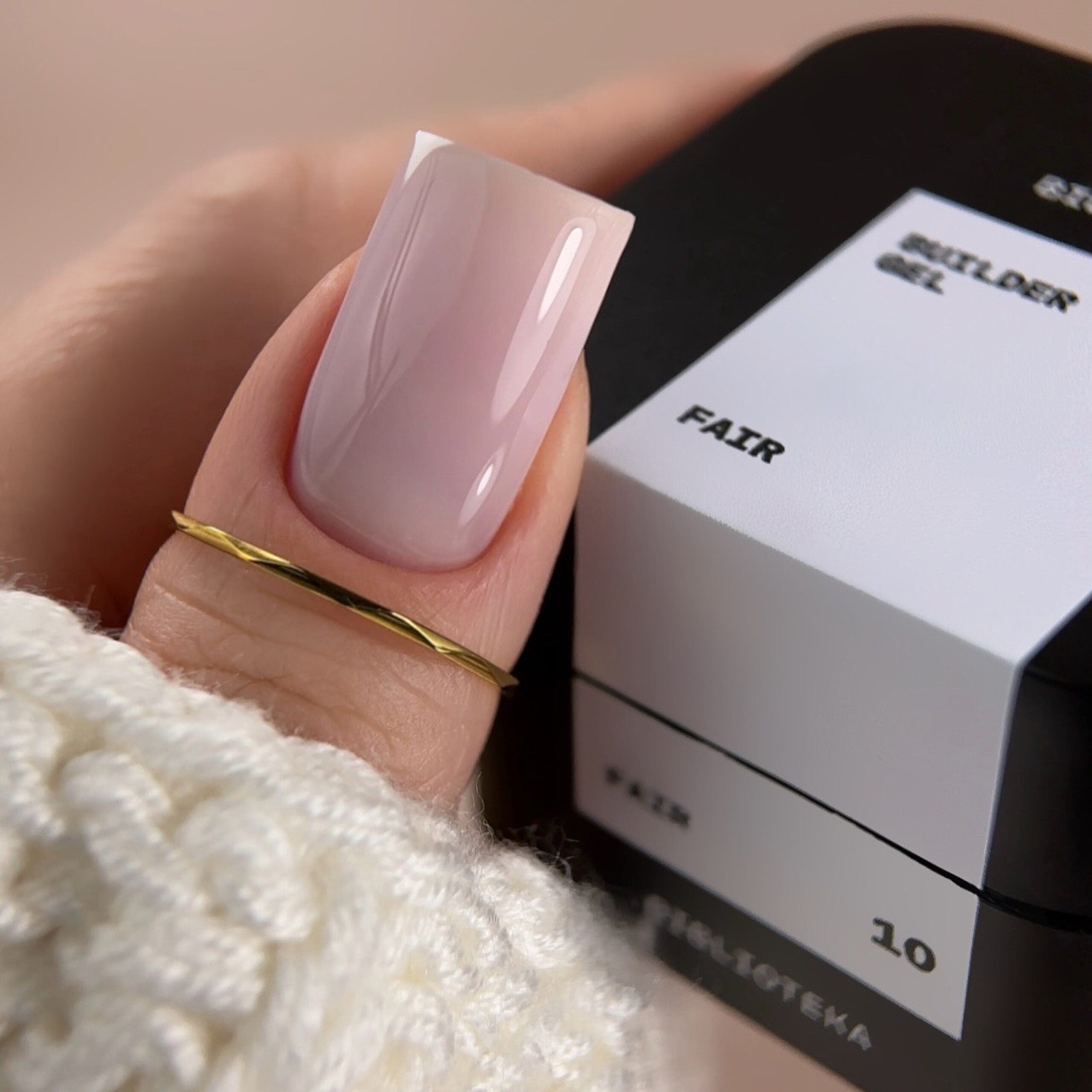 BIBLIOTEKA Builder Gel № 10 Fair - Ligero, puro, 30 ml