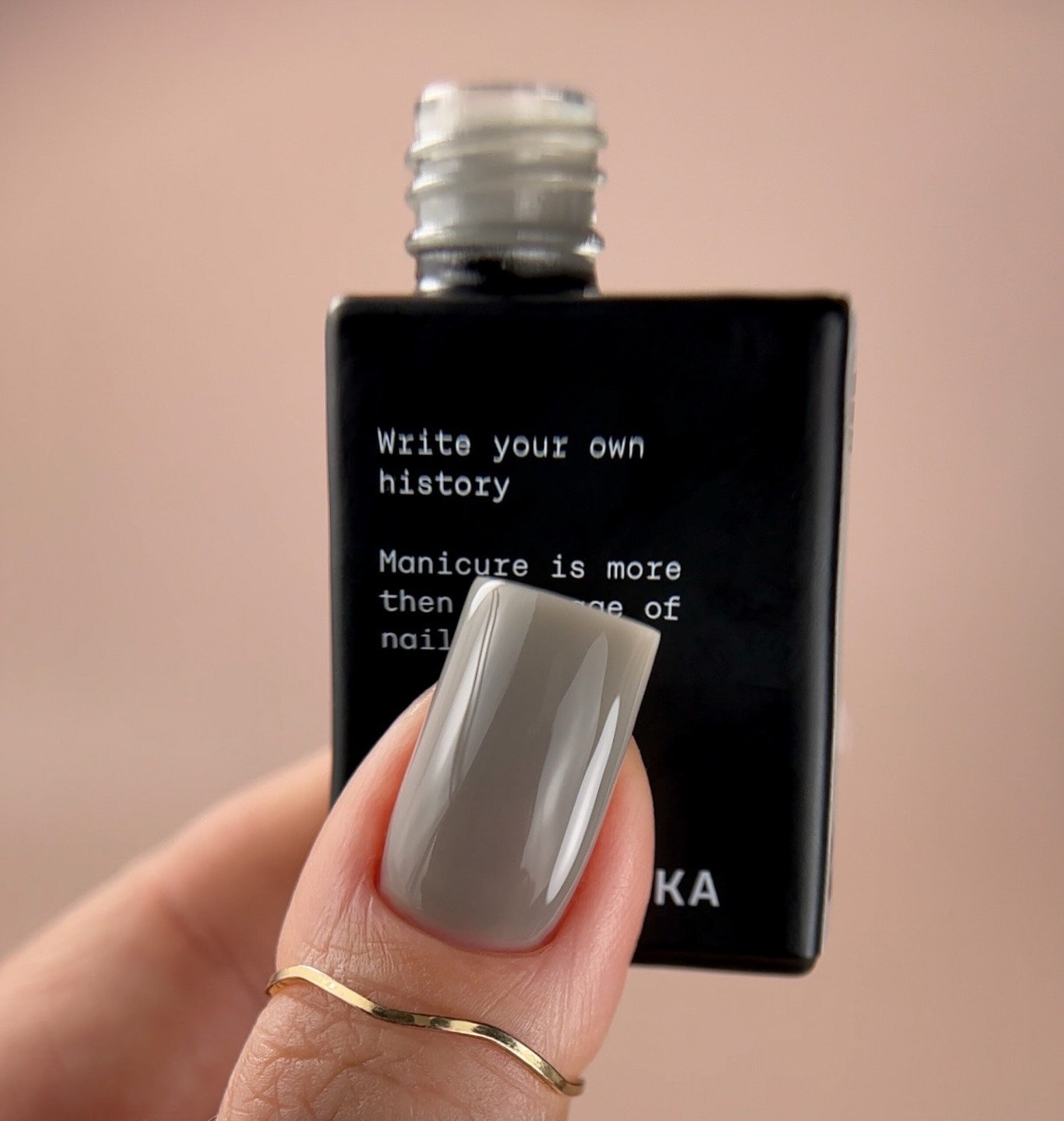 BIBLIOTEKA cover base n.° 15 Ceniza, 10 ml