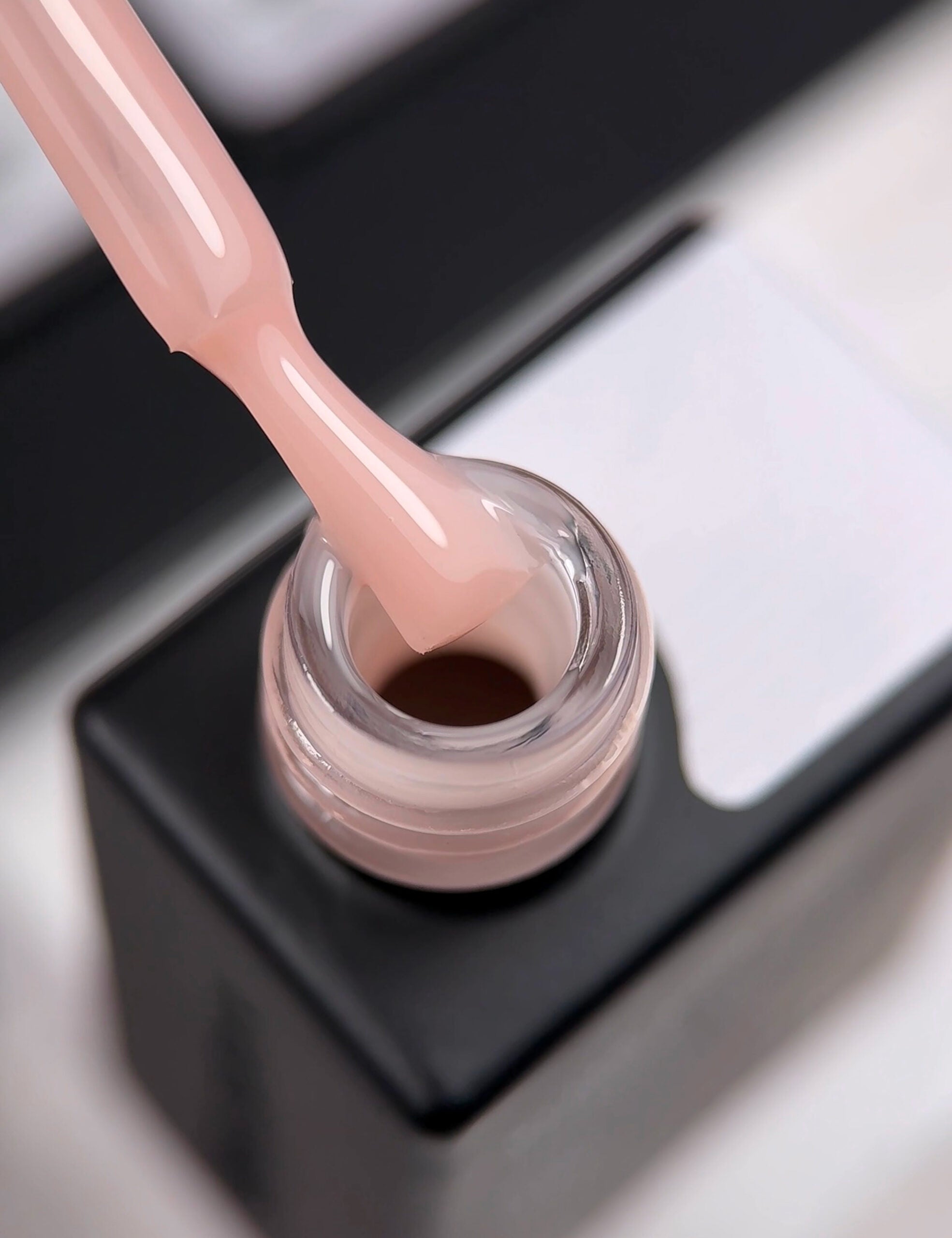 BIBLIOTEKA Cover Base № 06 Skin - Beige cálido, 10 ml