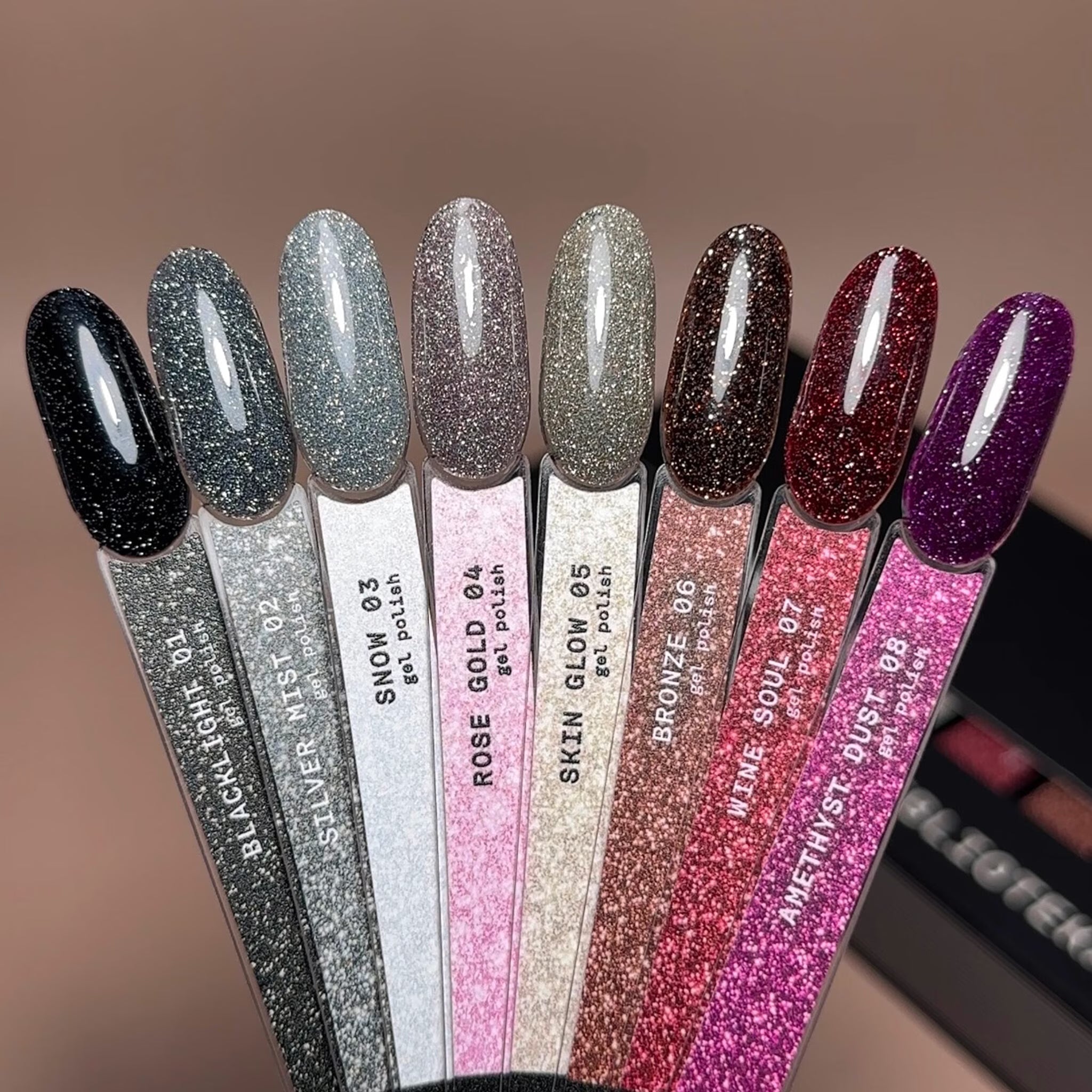 BIBLIOTEKA Set de esmaltes reflectantes SPARK INSIDE № 01-08