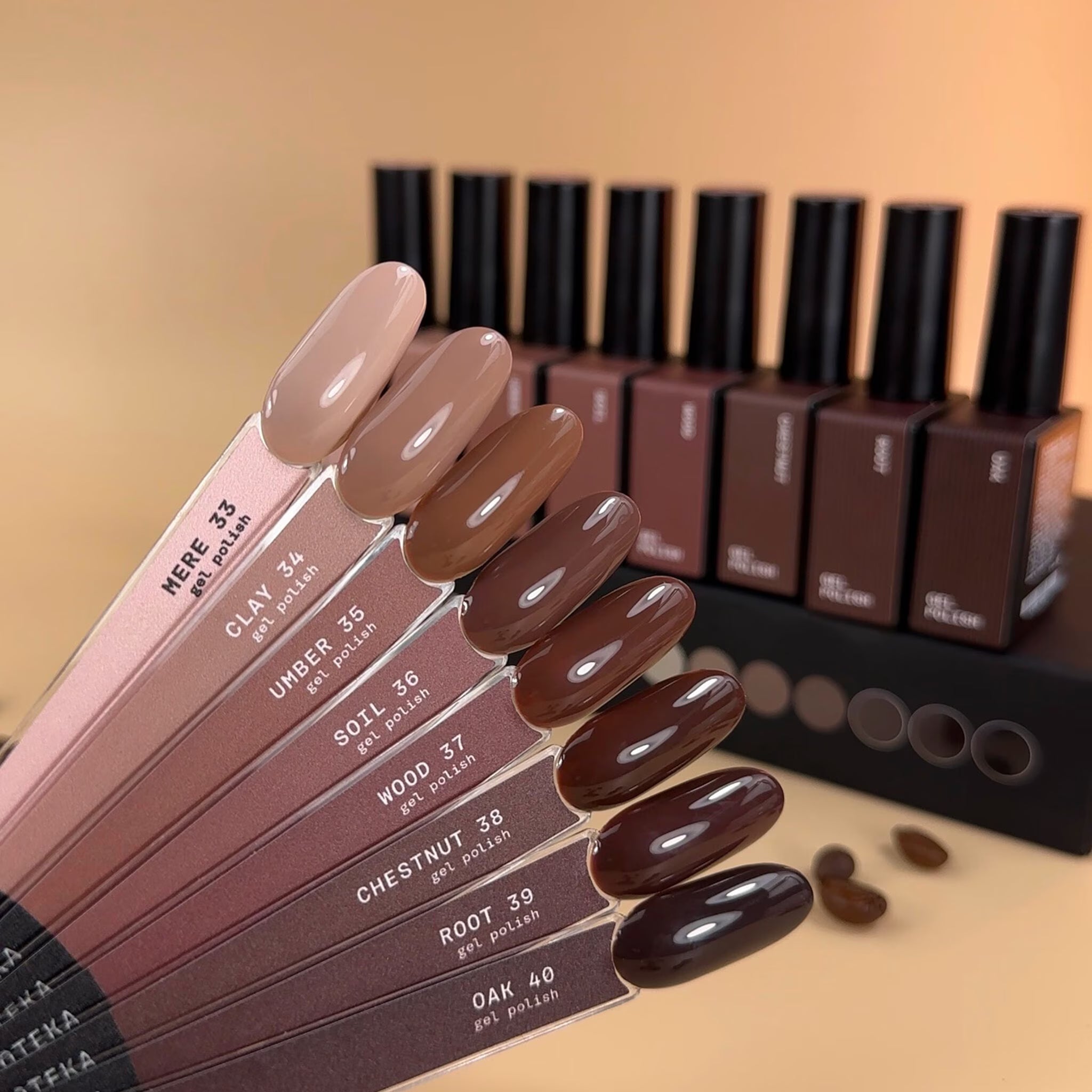 BIBLIOTEKA Esmalte Nº 40 Oak — Marrón profundo, 10 ml