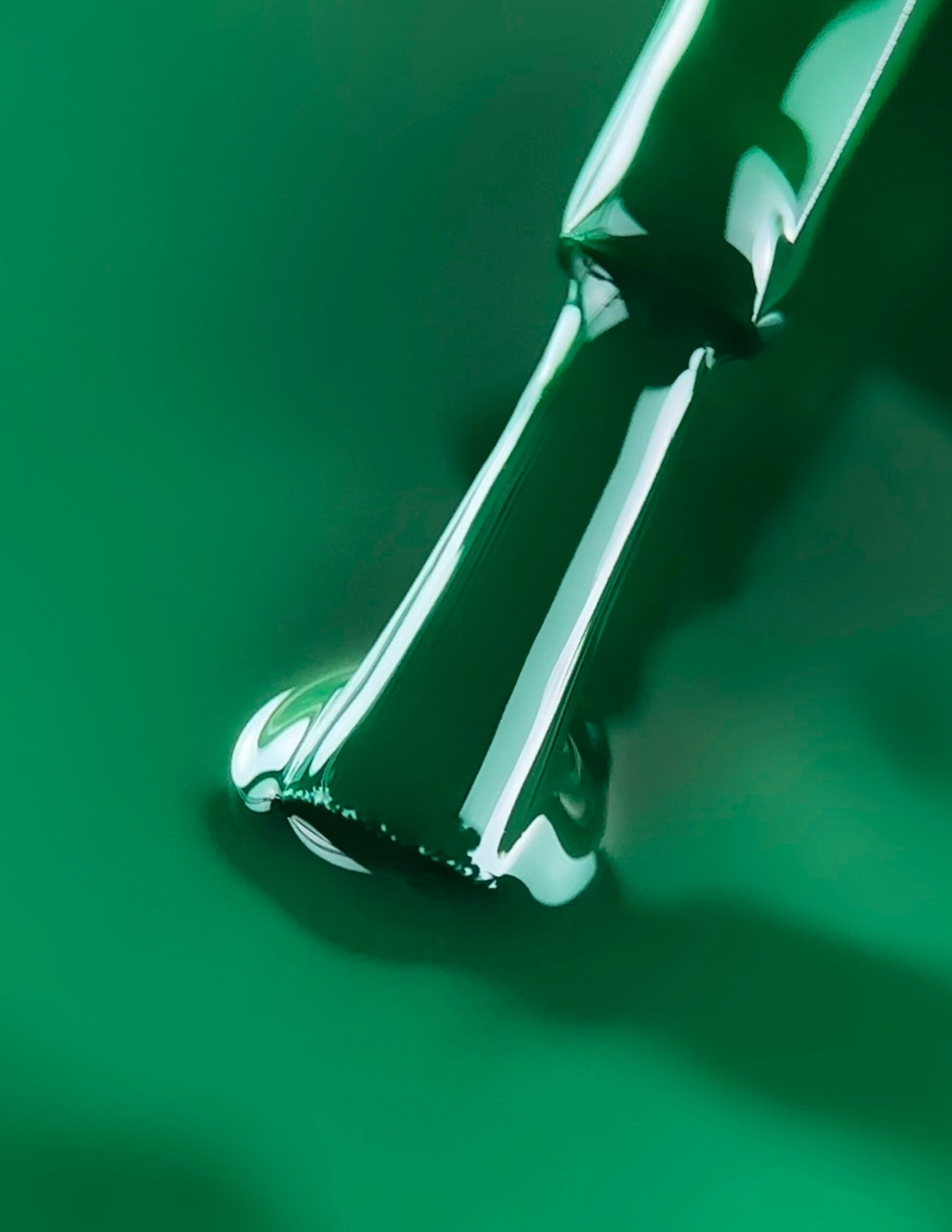 BIBLIOTEKA Esmalte Nº 32 Rebel — Verde, 10 ml