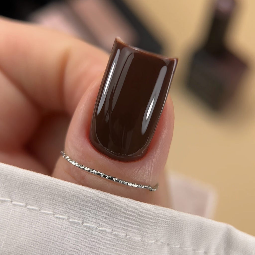 BIBLIOTEKA Gel Polish No. 38 Chestnut - Rich brown, 10 ml