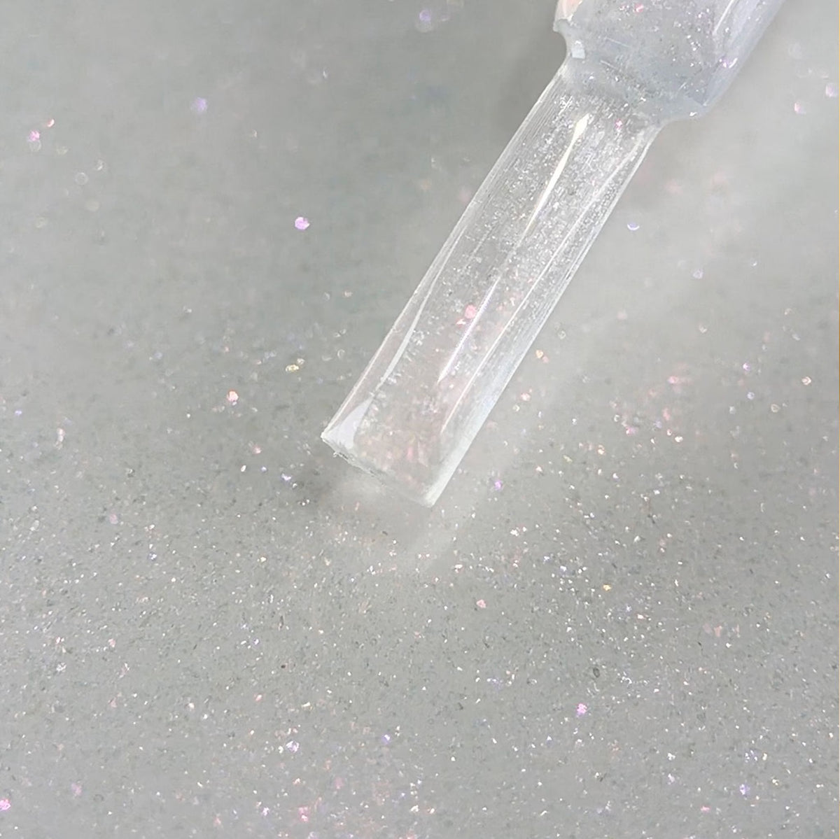 BIBLIOTEKA TOP COAT SIN CAPA PEGAJOSA CON FILTRO UV “ROSE GLEAM”, 10 ML